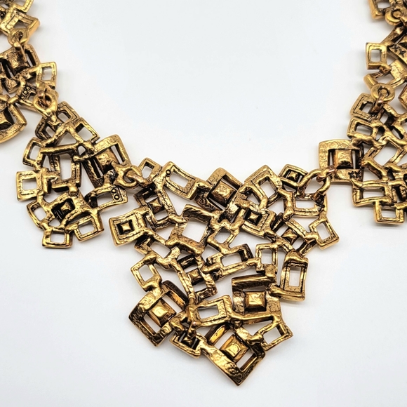 Oscar de la Renta Diamond Swarovski Crystal Square Cluster Statement Necklace - Picture 12 of 14